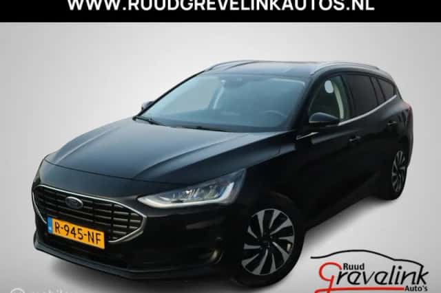 Ford Focus (2022) thumbnail 1