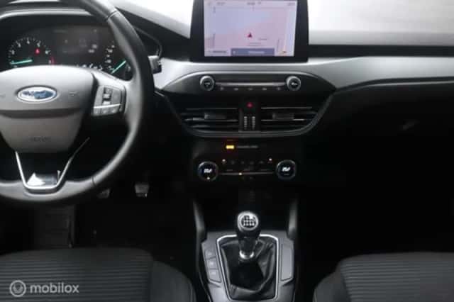 Ford Focus (2022) thumbnail 13