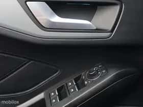 Ford Focus thumbnail 22