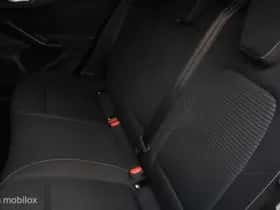 Ford Focus thumbnail 24