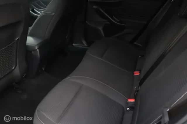 Ford Focus (2022) thumbnail 25