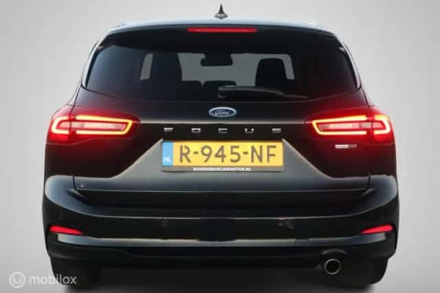 Ford Focus (2022) thumbnail 27