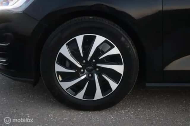 Ford Focus (2022) thumbnail 29