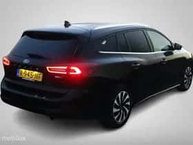 Ford Focus thumbnail 4