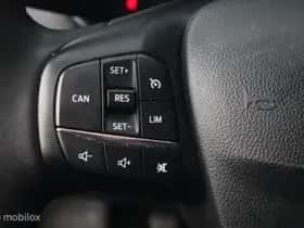 Ford Focus thumbnail 33