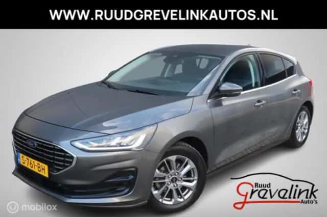 Ford Focus (2023) thumbnail 1