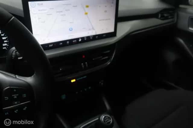 Ford Focus (2023) thumbnail 15