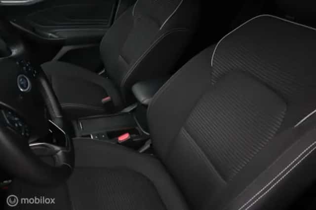 Ford Focus (2023) thumbnail 26