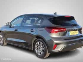 Ford Focus thumbnail 4