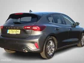 Ford Focus thumbnail 33