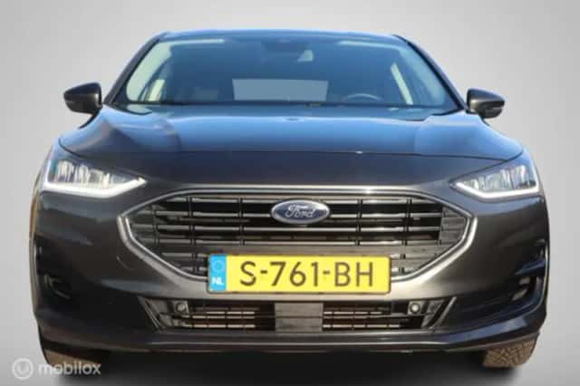 Ford Focus (2023) thumbnail 5