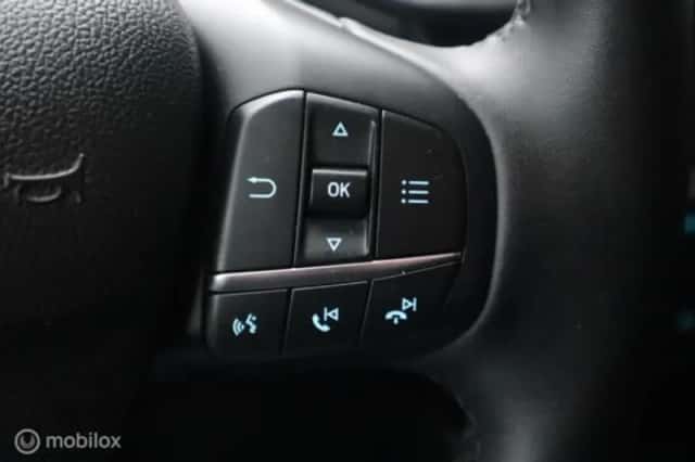Ford Focus (2023) thumbnail 41