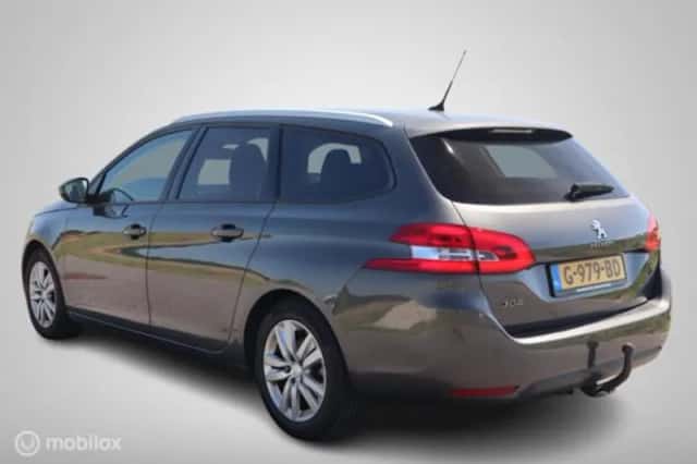 Peugeot 308 (2019) thumbnail 2