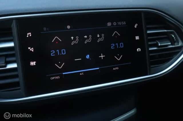 Peugeot 308 (2019) thumbnail 18