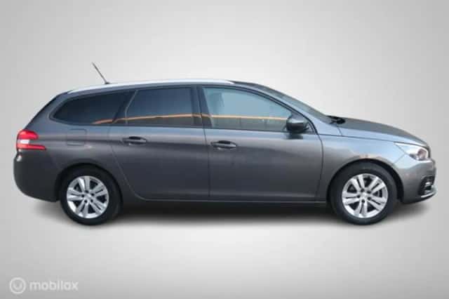 Peugeot 308 (2019) thumbnail 10