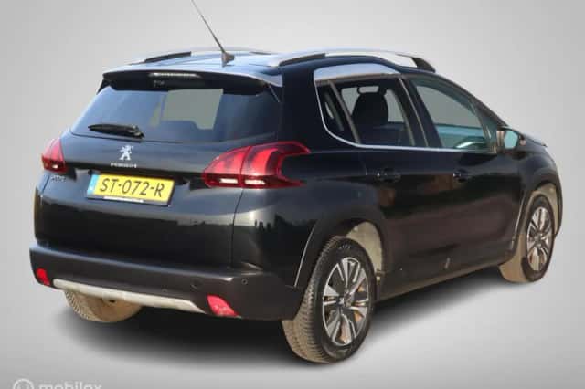 Peugeot 2008 (2018) thumbnail 4