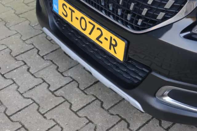 Peugeot 2008 (2018) thumbnail 5