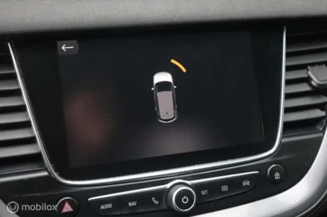 Opel Grandland (2019) thumbnail 24