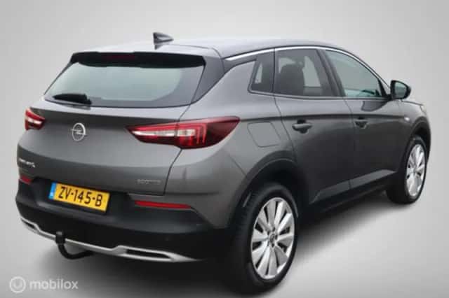Opel Grandland (2019) thumbnail 4