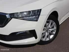 Škoda Scala thumbnail 3