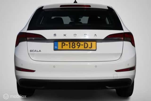 Škoda Scala (2022) thumbnail 33
