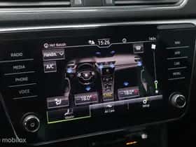 Škoda Superb thumbnail 25