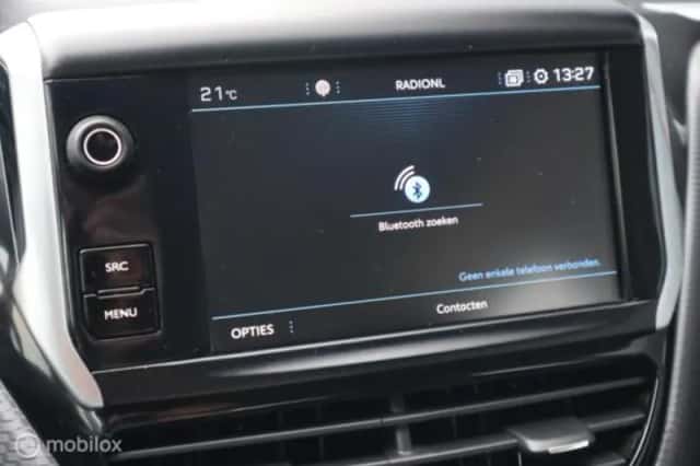 Peugeot 2008 (2019) thumbnail 18
