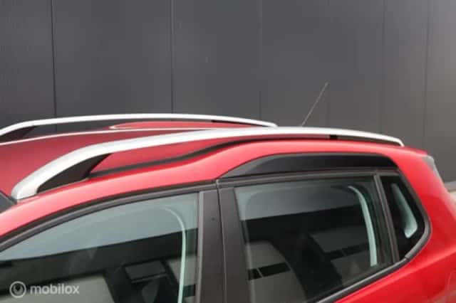 Peugeot 2008 (2019) thumbnail 30