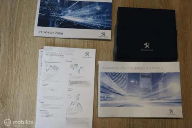 Peugeot 2008 (2019) thumbnail 31