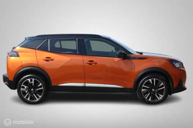 Peugeot 2008 (2021) thumbnail 12