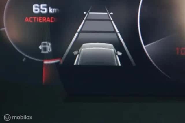 Peugeot 2008 (2021) thumbnail 17