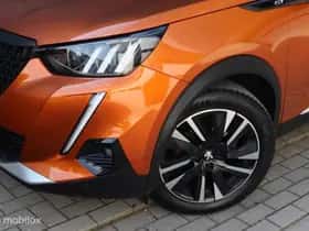 Peugeot 2008 thumbnail 3