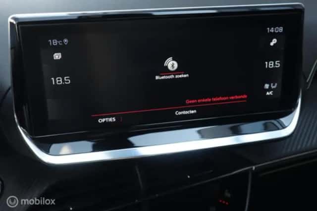 Peugeot 2008 (2021) thumbnail 25