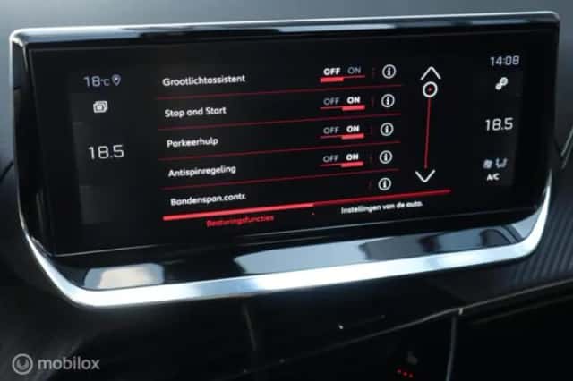 Peugeot 2008 (2021) thumbnail 27