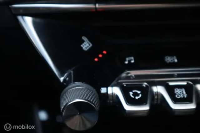 Peugeot 2008 (2021) thumbnail 29