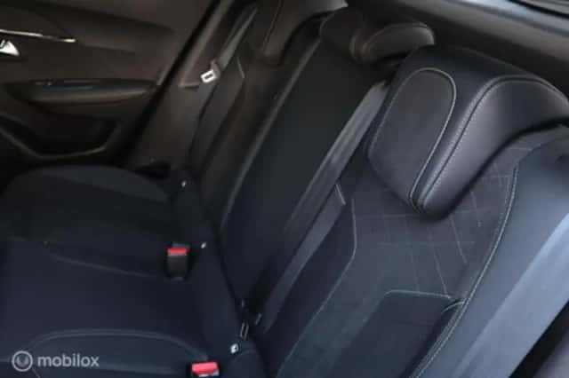 Peugeot 2008 (2021) thumbnail 35