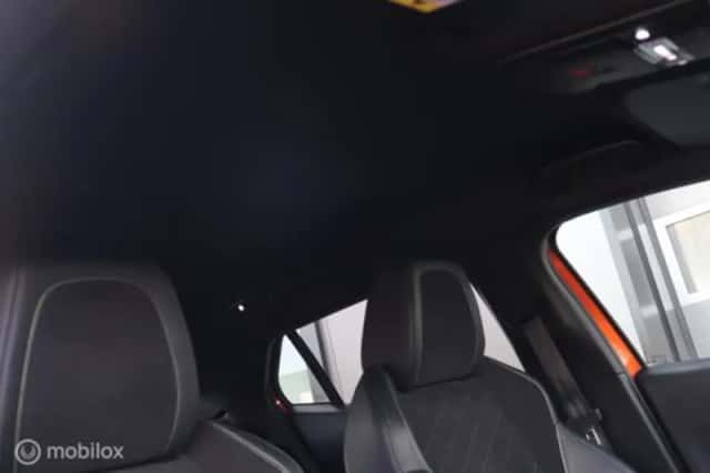 Peugeot 2008 (2021) thumbnail 36