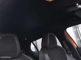 Peugeot 2008 (2021) thumbnail 36
