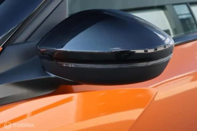 Peugeot 2008 (2021) thumbnail 41