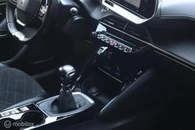 Peugeot 2008 (2021) thumbnail 48