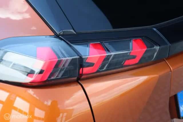 Peugeot 2008 (2021) thumbnail 51