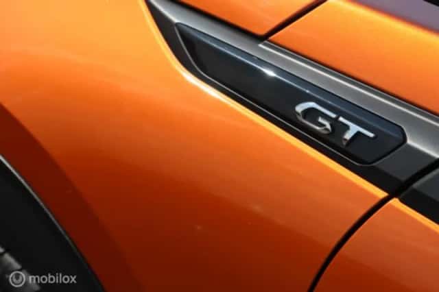 Peugeot 2008 (2021) thumbnail 9