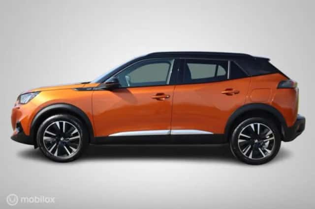 Peugeot 2008 (2021) thumbnail 10
