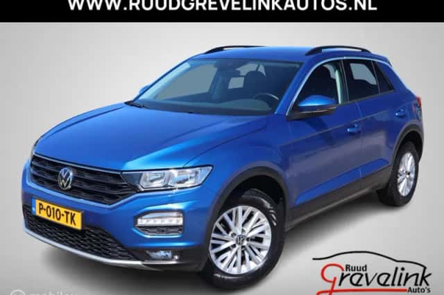 Volkswagen T-Roc (2022) thumbnail 1
