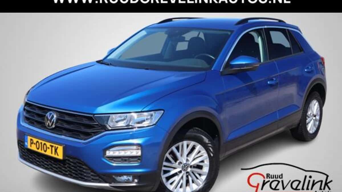 Volkswagen T-Roc — foto 1