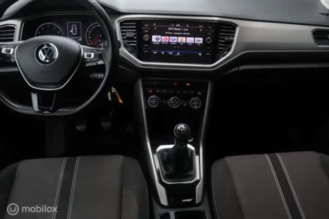 Volkswagen T-Roc (2022) thumbnail 15