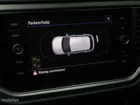 Volkswagen T-Roc thumbnail 21