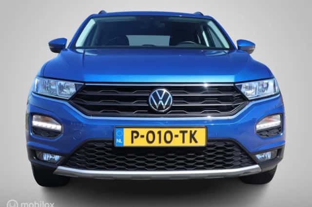Volkswagen T-Roc (2022) thumbnail 4