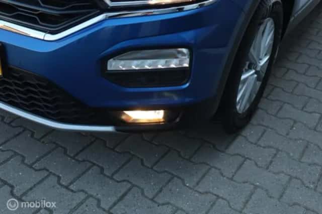 Volkswagen T-Roc (2022) thumbnail 33