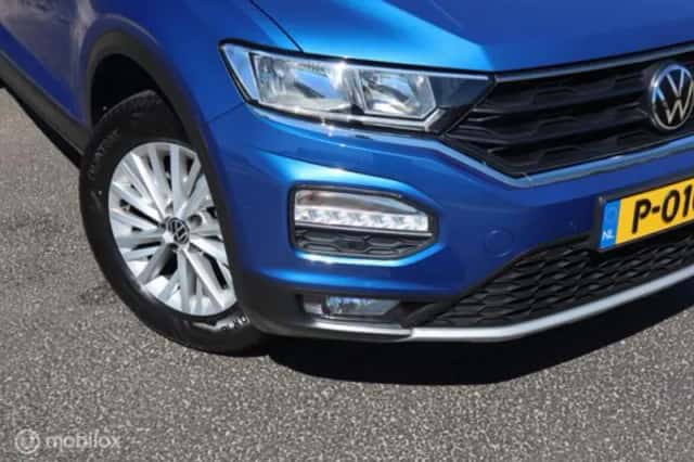 Volkswagen T-Roc (2022) thumbnail 35